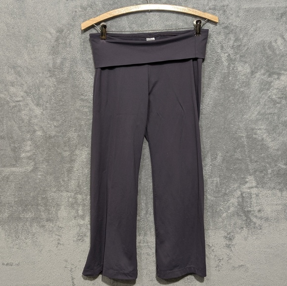 Patagonia Pants - 🌻5/10$ Patagonia purple fold over yoga pants
